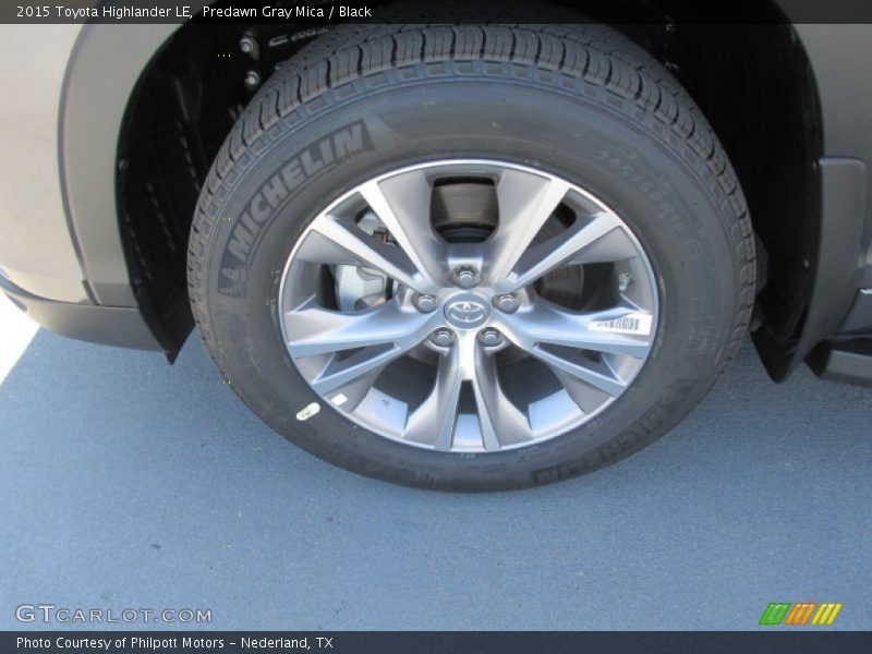 Predawn Gray Mica / Black 2015 Toyota Highlander LE