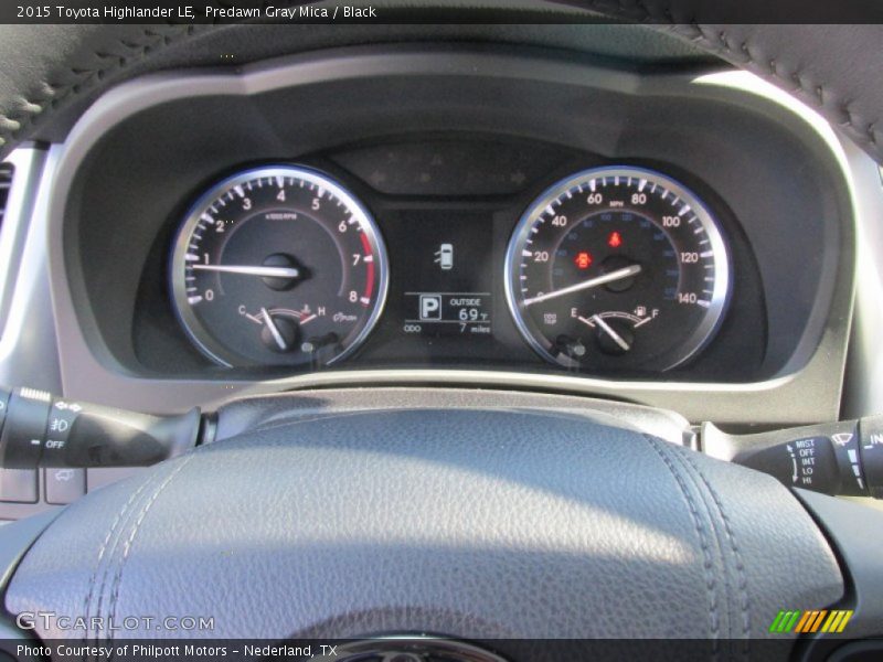 Predawn Gray Mica / Black 2015 Toyota Highlander LE