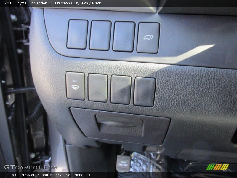 Predawn Gray Mica / Black 2015 Toyota Highlander LE