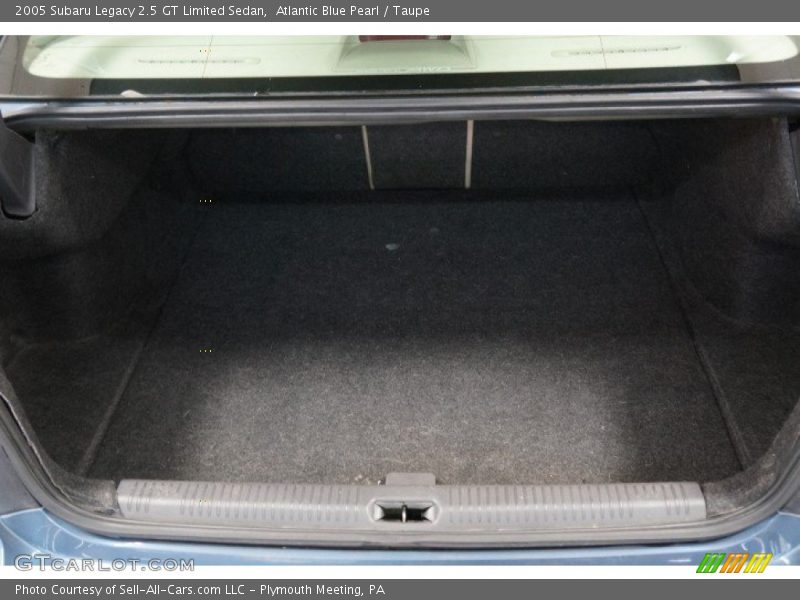  2005 Legacy 2.5 GT Limited Sedan Trunk