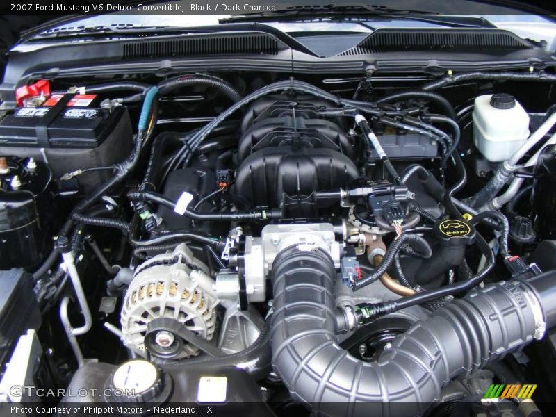 Black / Dark Charcoal 2007 Ford Mustang V6 Deluxe Convertible