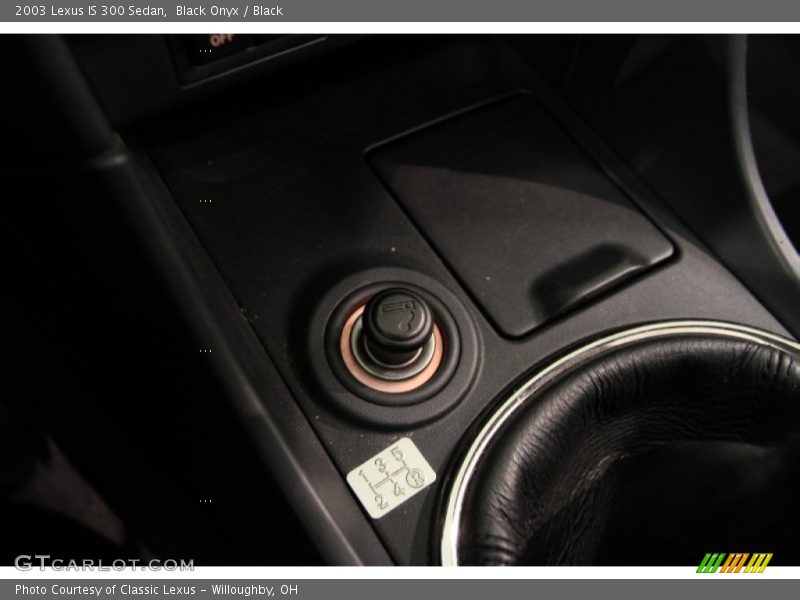 Black Onyx / Black 2003 Lexus IS 300 Sedan