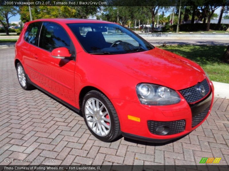 Front 3/4 View of 2006 GTI 2.0T