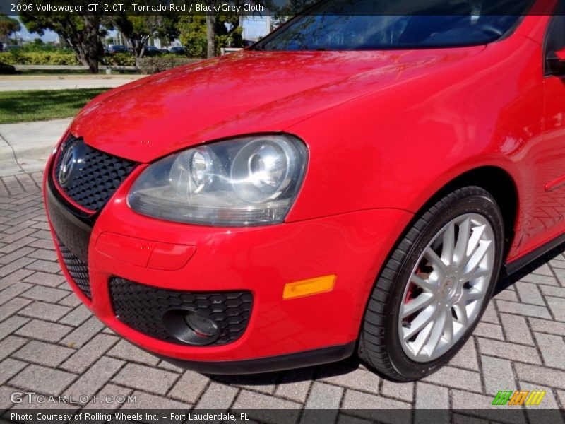 Tornado Red / Black/Grey Cloth 2006 Volkswagen GTI 2.0T