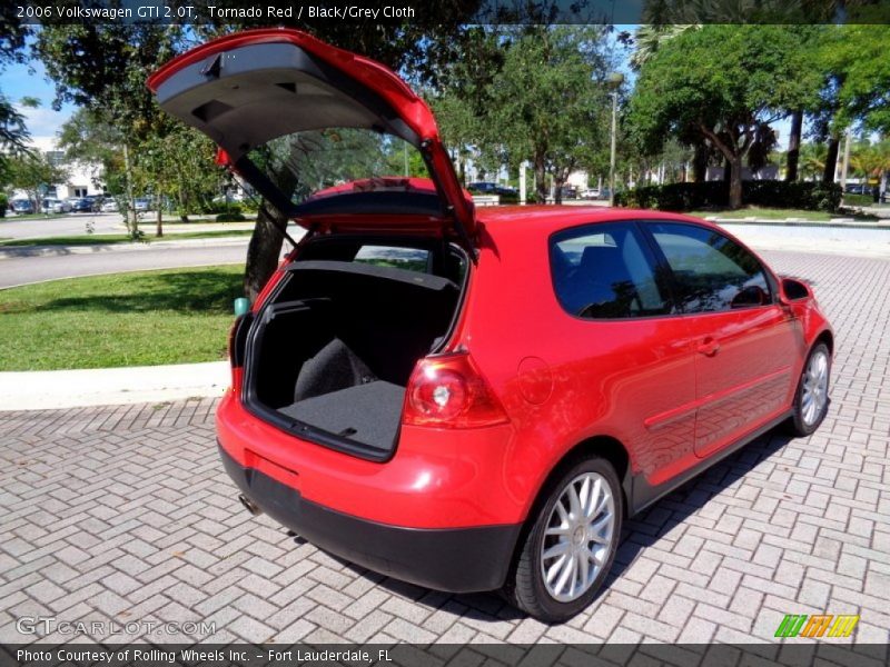 Tornado Red / Black/Grey Cloth 2006 Volkswagen GTI 2.0T