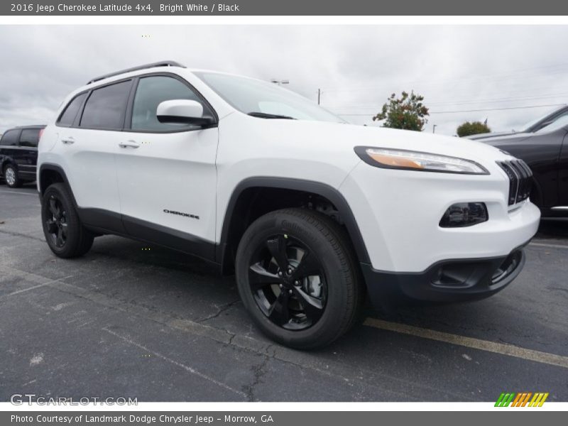 Bright White / Black 2016 Jeep Cherokee Latitude 4x4