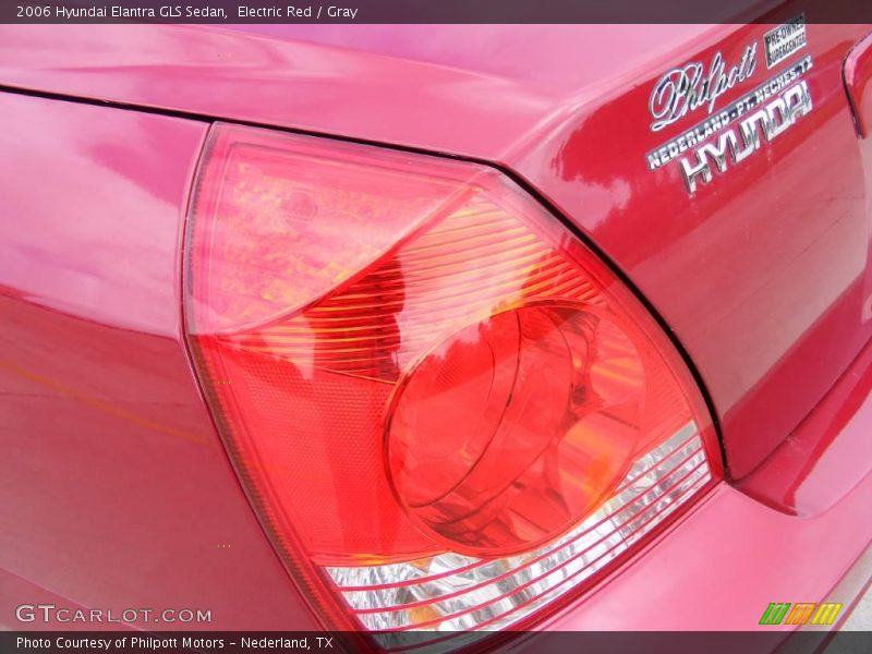 Electric Red / Gray 2006 Hyundai Elantra GLS Sedan