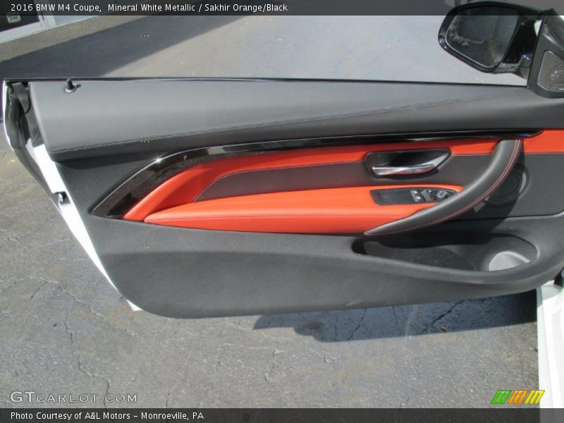 Door Panel of 2016 M4 Coupe