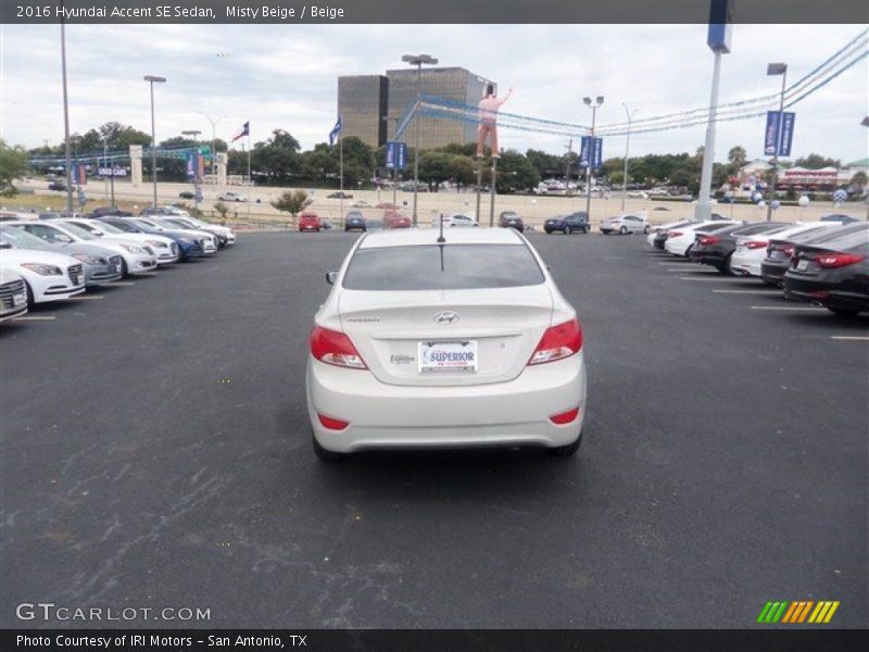 Misty Beige / Beige 2016 Hyundai Accent SE Sedan