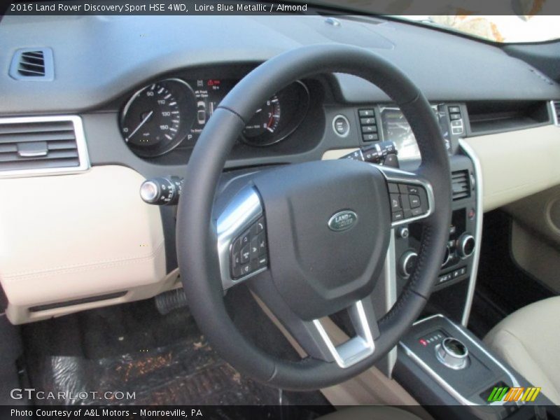 Loire Blue Metallic / Almond 2016 Land Rover Discovery Sport HSE 4WD