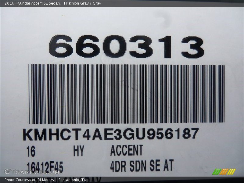 Triathlon Gray / Gray 2016 Hyundai Accent SE Sedan