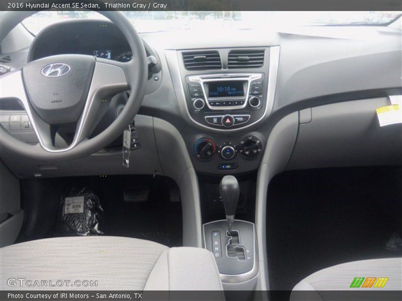 Triathlon Gray / Gray 2016 Hyundai Accent SE Sedan