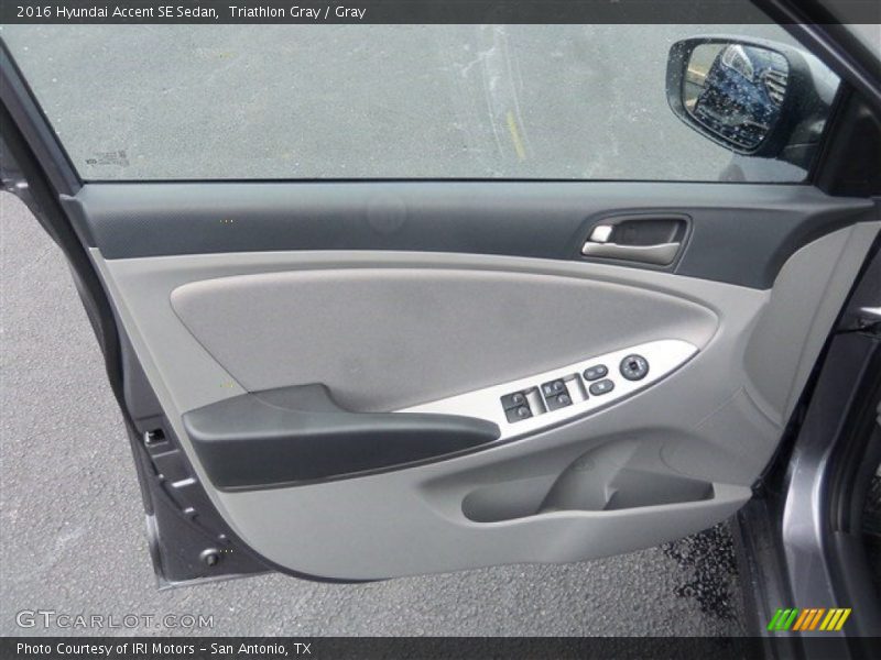 Triathlon Gray / Gray 2016 Hyundai Accent SE Sedan
