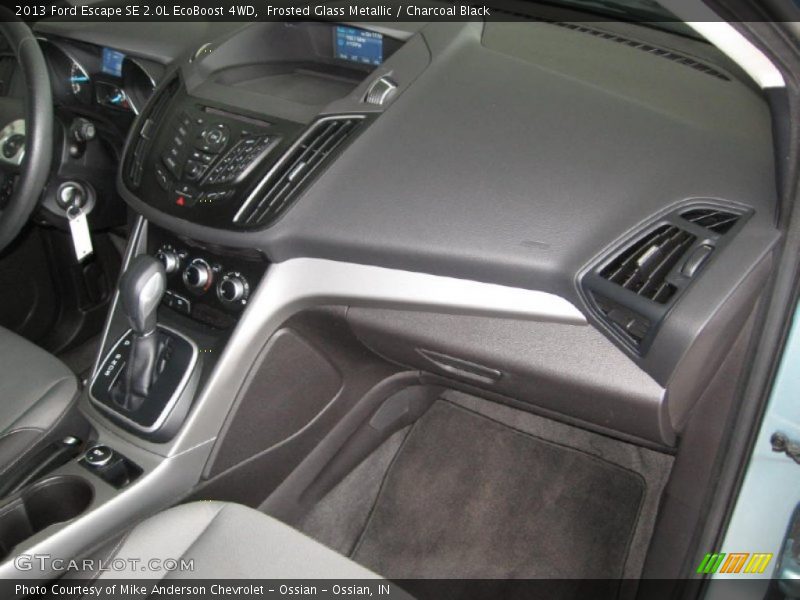 Frosted Glass Metallic / Charcoal Black 2013 Ford Escape SE 2.0L EcoBoost 4WD