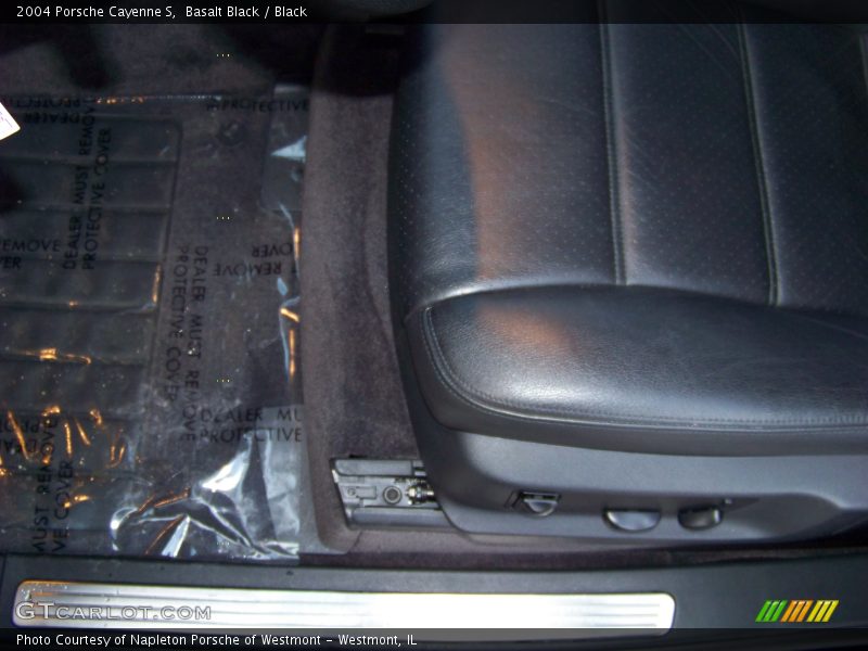 Basalt Black / Black 2004 Porsche Cayenne S