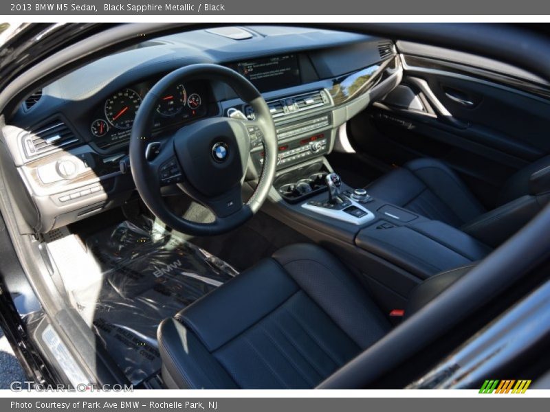 Black Sapphire Metallic / Black 2013 BMW M5 Sedan