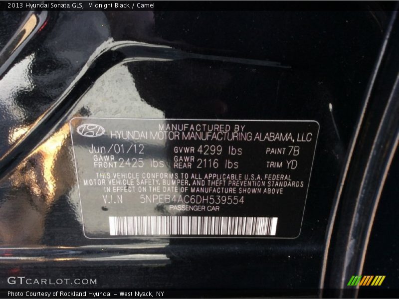 Midnight Black / Camel 2013 Hyundai Sonata GLS