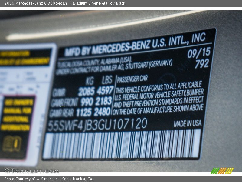 Palladium Silver Metallic / Black 2016 Mercedes-Benz C 300 Sedan