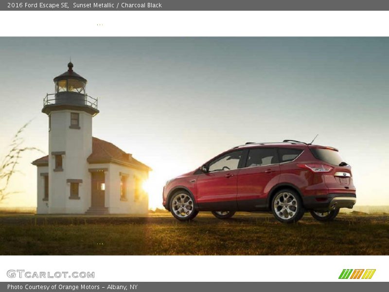 Sunset Metallic / Charcoal Black 2016 Ford Escape SE