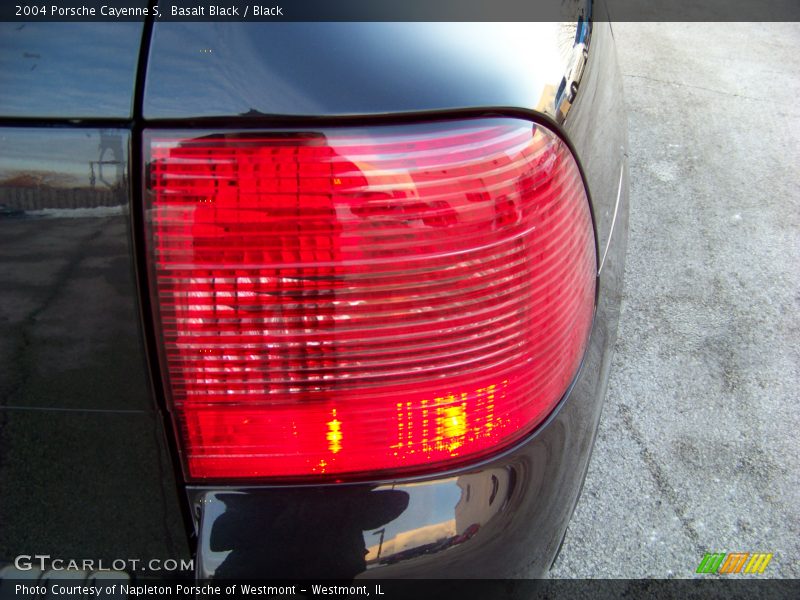 Basalt Black / Black 2004 Porsche Cayenne S