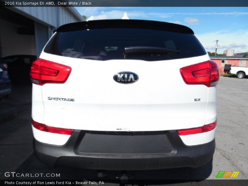 Clear White / Black 2016 Kia Sportage EX AWD