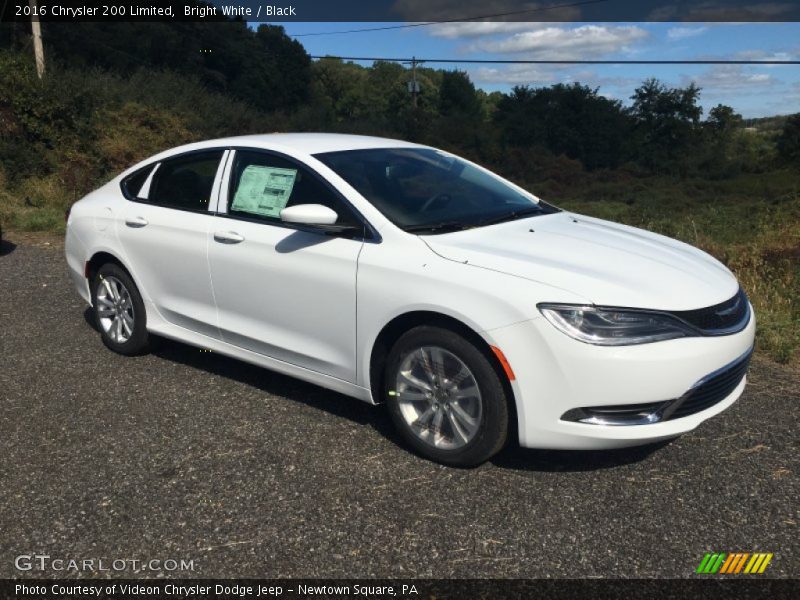 Bright White / Black 2016 Chrysler 200 Limited