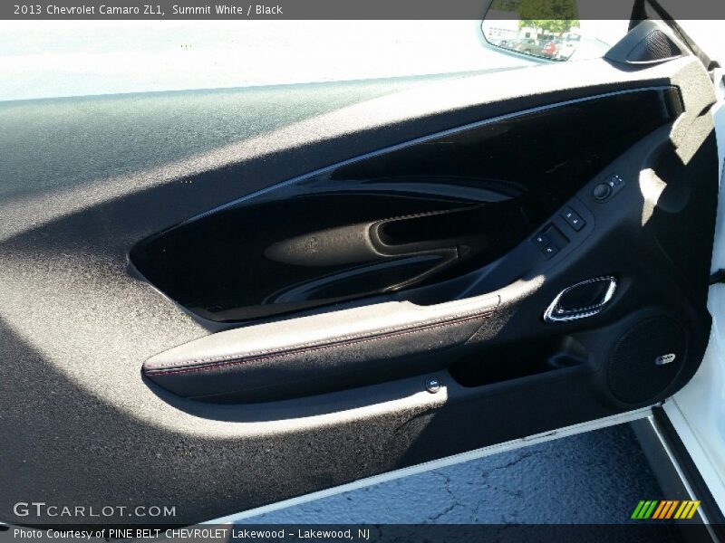 Summit White / Black 2013 Chevrolet Camaro ZL1