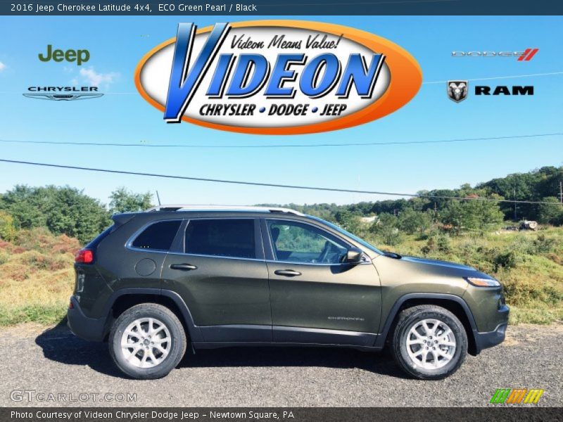 ECO Green Pearl / Black 2016 Jeep Cherokee Latitude 4x4