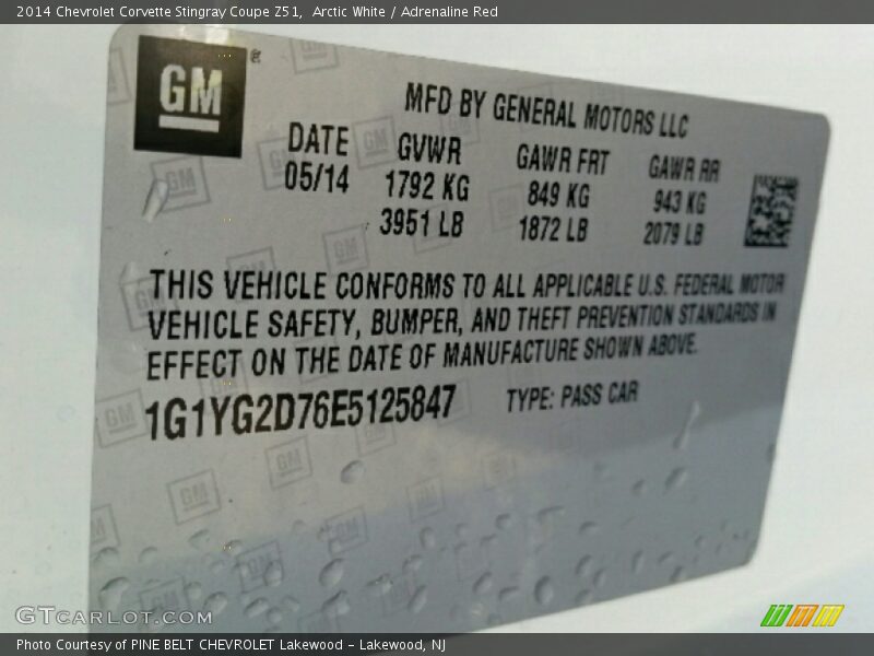 Arctic White / Adrenaline Red 2014 Chevrolet Corvette Stingray Coupe Z51