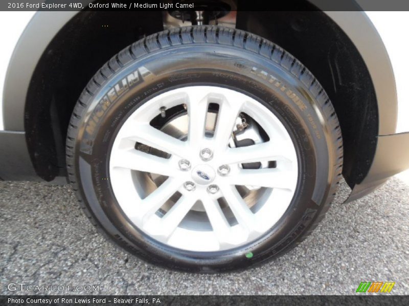 Oxford White / Medium Light Camel 2016 Ford Explorer 4WD