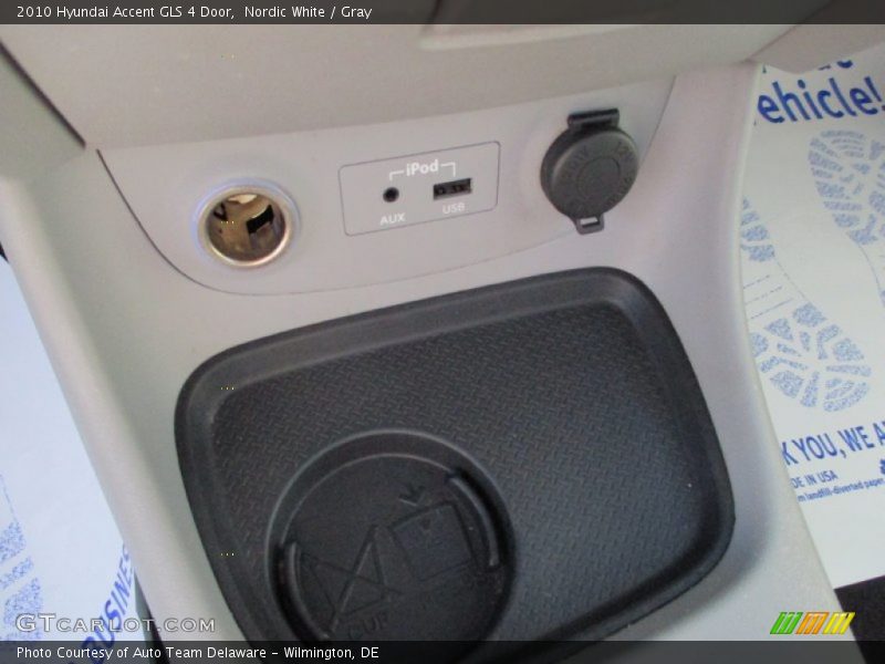 Nordic White / Gray 2010 Hyundai Accent GLS 4 Door