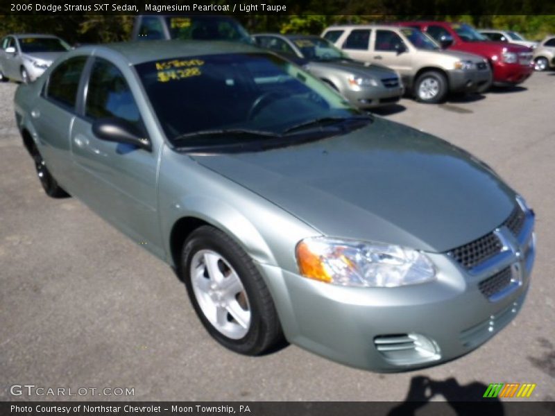 Magnesium Pearlcoat / Light Taupe 2006 Dodge Stratus SXT Sedan