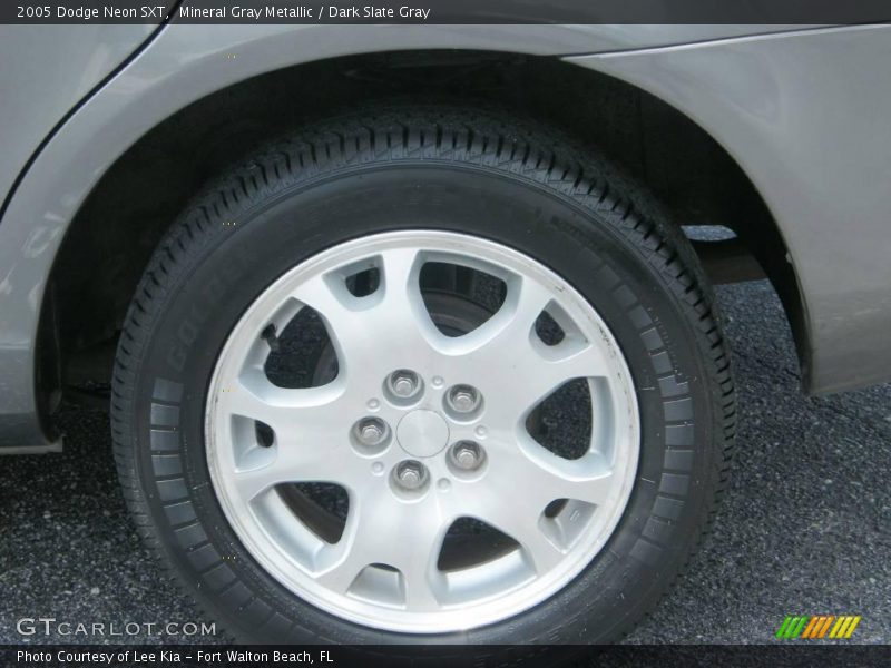Mineral Gray Metallic / Dark Slate Gray 2005 Dodge Neon SXT