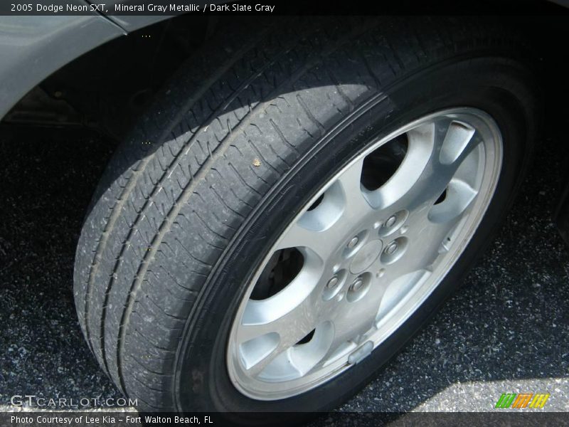Mineral Gray Metallic / Dark Slate Gray 2005 Dodge Neon SXT