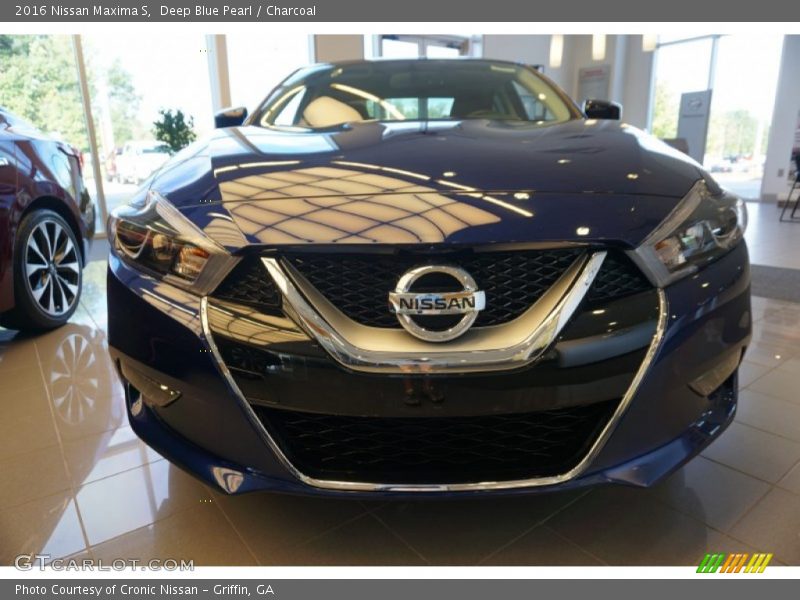 Deep Blue Pearl / Charcoal 2016 Nissan Maxima S