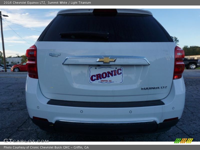 Summit White / Light Titanium 2016 Chevrolet Equinox LTZ