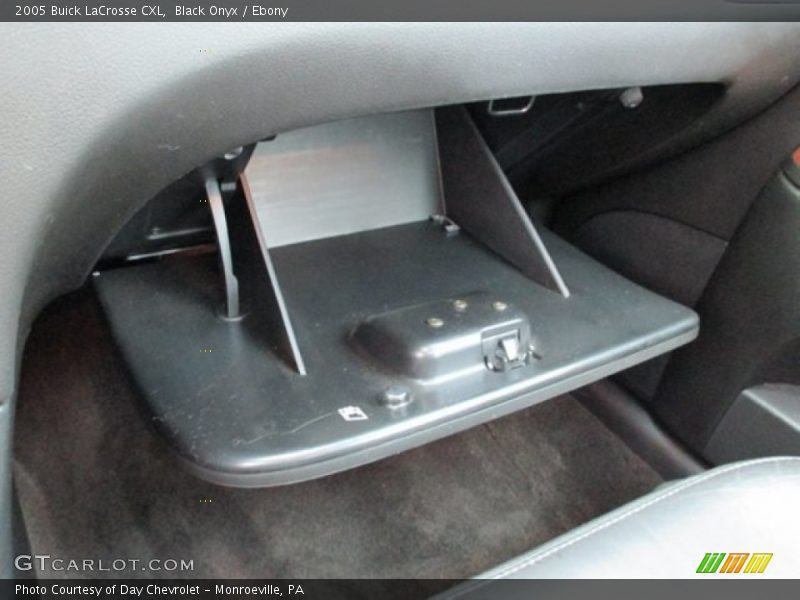 Black Onyx / Ebony 2005 Buick LaCrosse CXL