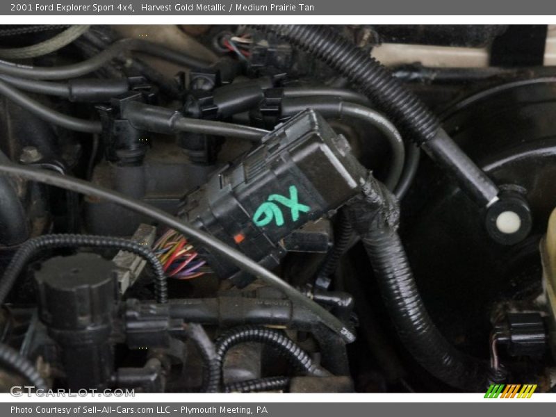 Harvest Gold Metallic / Medium Prairie Tan 2001 Ford Explorer Sport 4x4