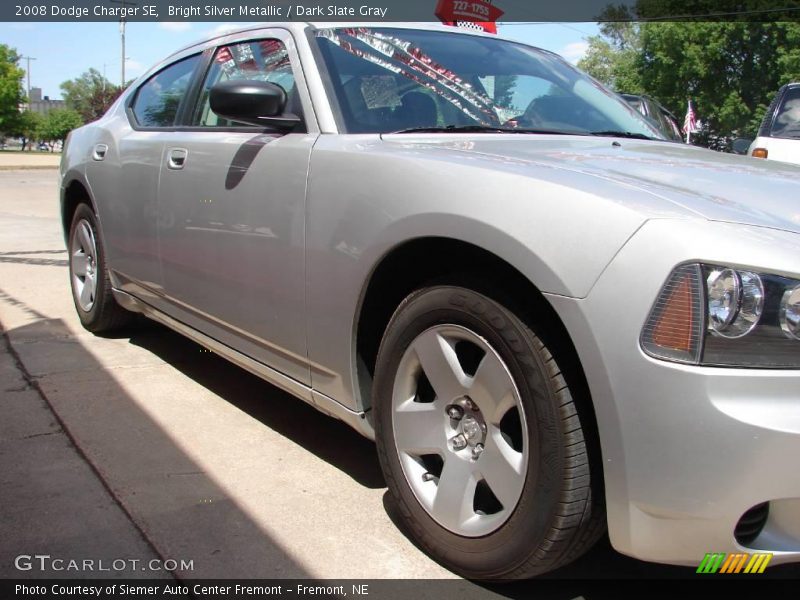 Bright Silver Metallic / Dark Slate Gray 2008 Dodge Charger SE