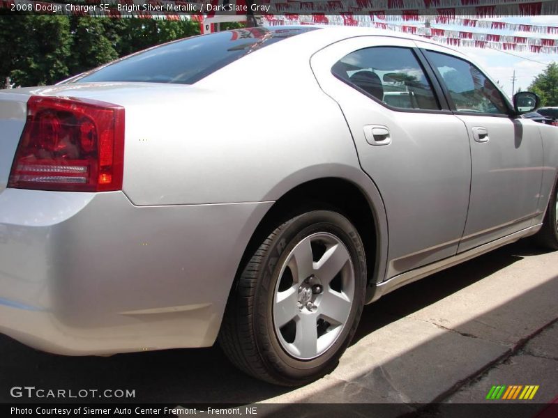 Bright Silver Metallic / Dark Slate Gray 2008 Dodge Charger SE