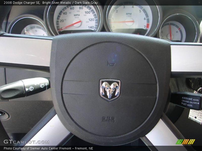 Bright Silver Metallic / Dark Slate Gray 2008 Dodge Charger SE