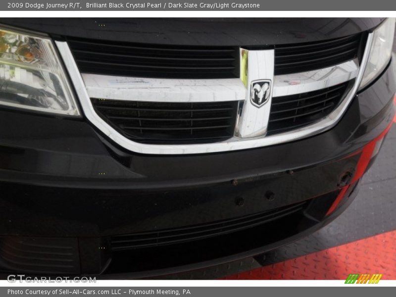 Brilliant Black Crystal Pearl / Dark Slate Gray/Light Graystone 2009 Dodge Journey R/T