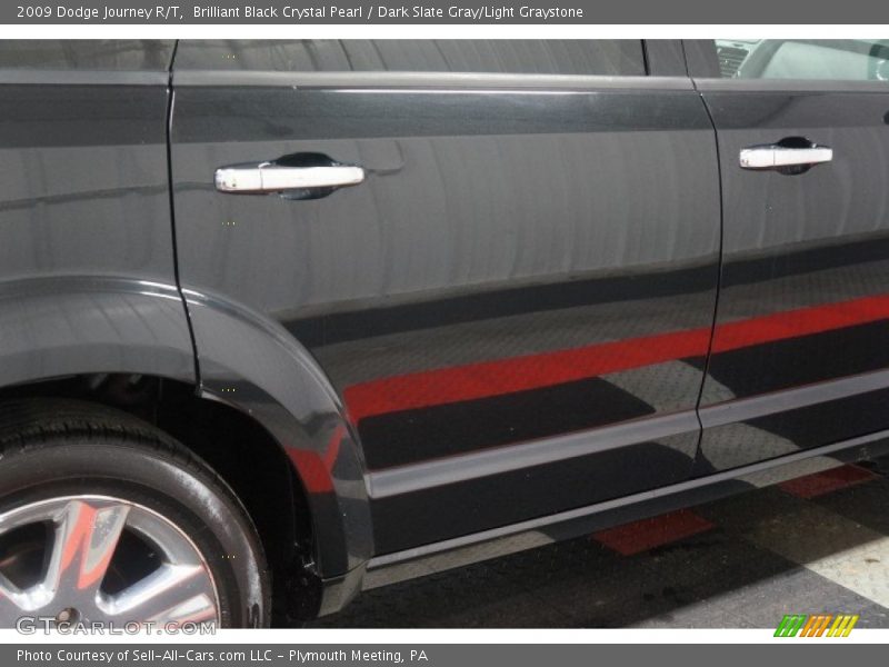 Brilliant Black Crystal Pearl / Dark Slate Gray/Light Graystone 2009 Dodge Journey R/T