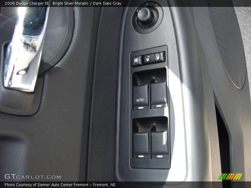 Bright Silver Metallic / Dark Slate Gray 2008 Dodge Charger SE