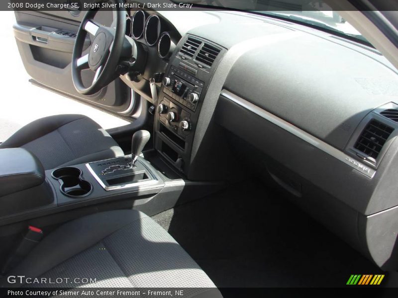 Bright Silver Metallic / Dark Slate Gray 2008 Dodge Charger SE
