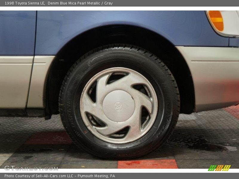 Denim Blue Mica Pearl Metallic / Gray 1998 Toyota Sienna LE