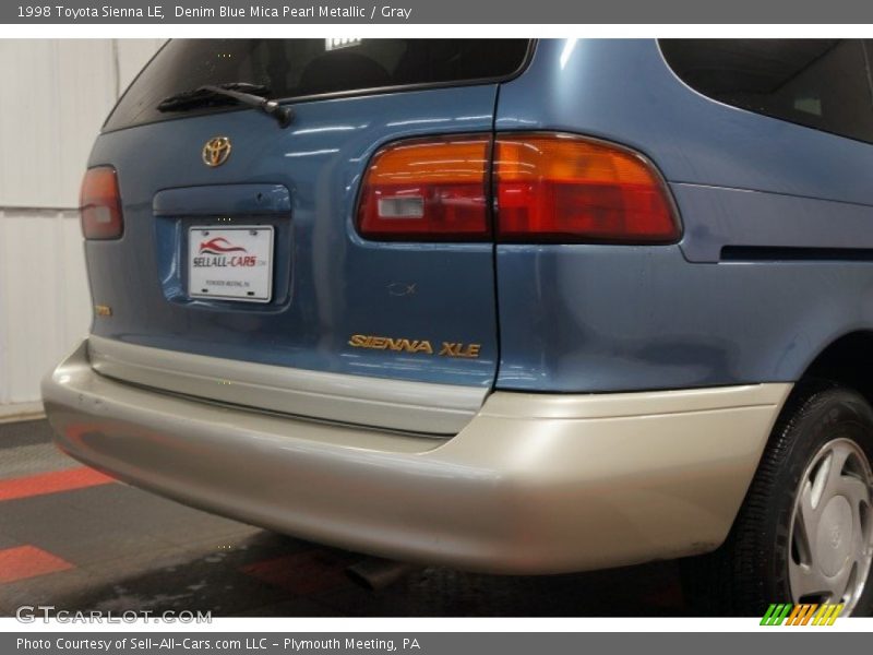 Denim Blue Mica Pearl Metallic / Gray 1998 Toyota Sienna LE