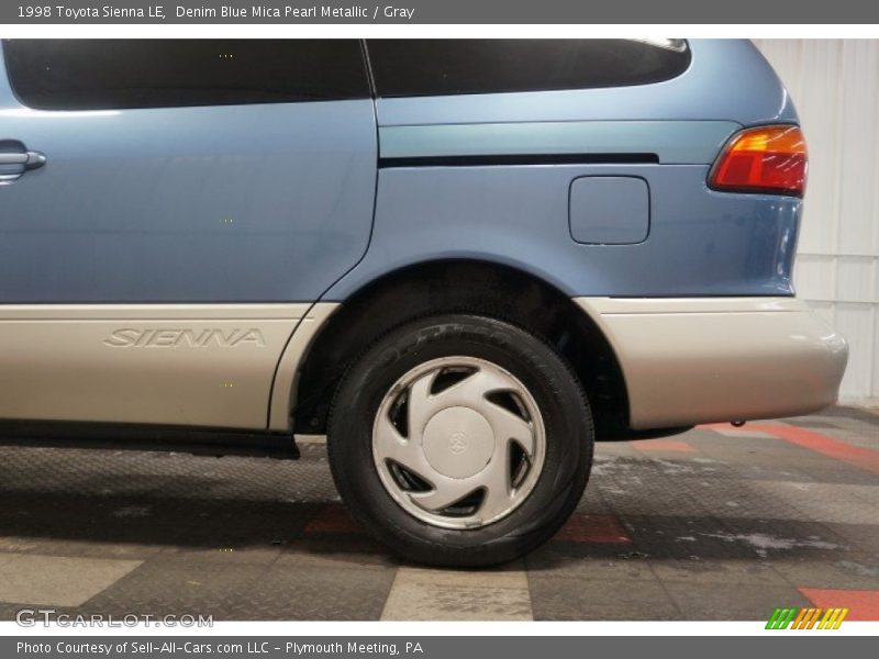 Denim Blue Mica Pearl Metallic / Gray 1998 Toyota Sienna LE