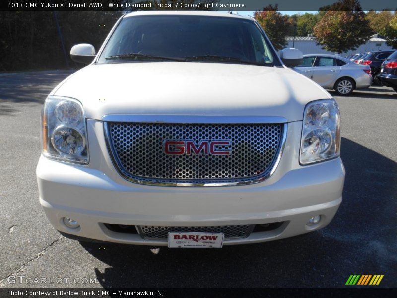 White Diamond Tricoat / Cocoa/Light Cashmere 2013 GMC Yukon XL Denali AWD