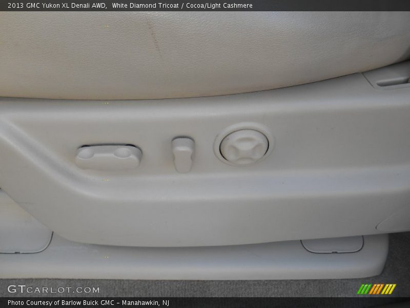 White Diamond Tricoat / Cocoa/Light Cashmere 2013 GMC Yukon XL Denali AWD